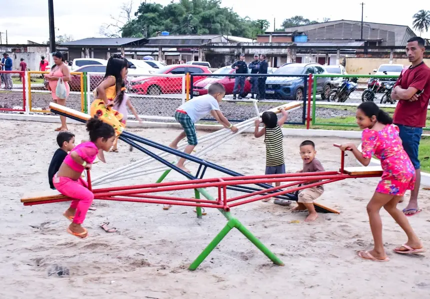  <div class='credito_fotos'>Foto: Max Renê/GEA &nbsp;&nbsp;|&nbsp;&nbsp; <a href='/midias/2026/originais/20260414111002-GF00017073-F00221232.webp' download><i class='fa-solid fa-download'></i> Download</a></div>