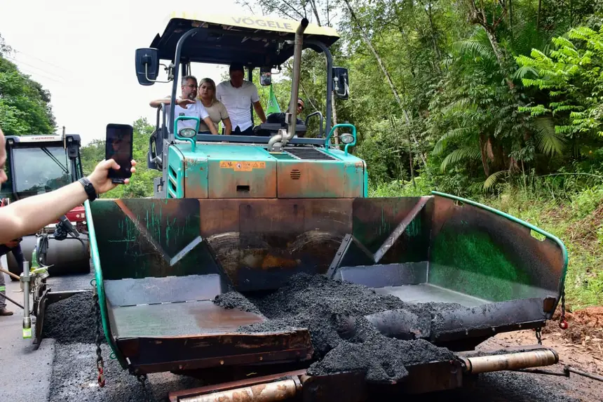  <div class='credito_fotos'>Foto: Max Renê/GEA &nbsp;&nbsp;|&nbsp;&nbsp; <a href='/midias/2026/originais/20260414111454-GF00017075-F00221253.webp' download><i class='fa-solid fa-download'></i> Download</a></div>