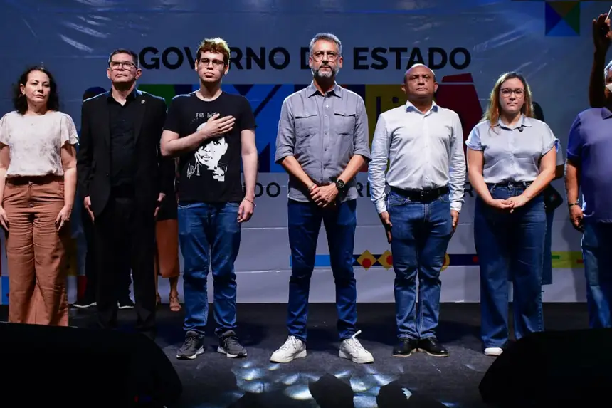  <div class='credito_fotos'>Foto: Max Renê/GEA &nbsp;&nbsp;|&nbsp;&nbsp; <a href='/midias/2026/originais/20260414113830-GF00017079-F00221331.webp' download><i class='fa-solid fa-download'></i> Download</a></div>