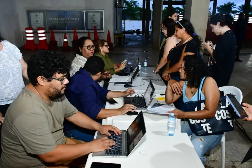  <div class='credito_fotos'>Foto: Max Renê/GEA &nbsp;&nbsp;|&nbsp;&nbsp; <a href='/midias/2026/originais/20260414113837-GF00017079-F00221340.webp' download><i class='fa-solid fa-download'></i> Download</a></div>