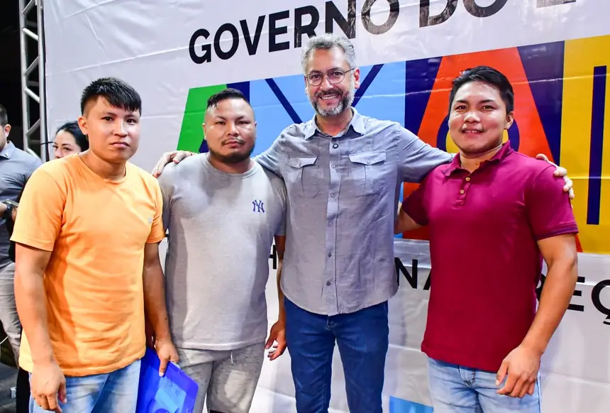  <div class='credito_fotos'>Foto: Max Renê/GEA &nbsp;&nbsp;|&nbsp;&nbsp; <a href='/midias/2026/originais/20260414113849-GF00017079-F00221356.webp' download><i class='fa-solid fa-download'></i> Download</a></div>