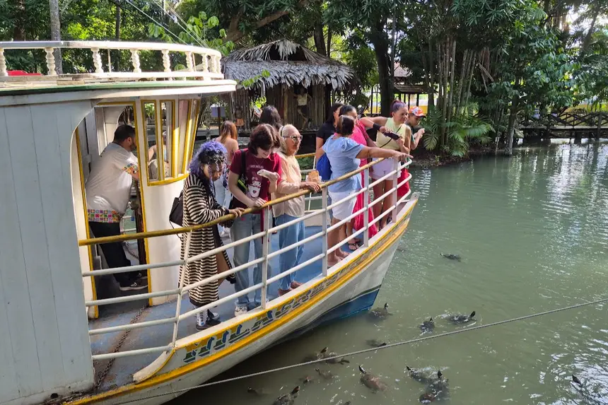 Quem visita o Sacaca opta em matar a saudade no Regatão, uma lembrança viva 