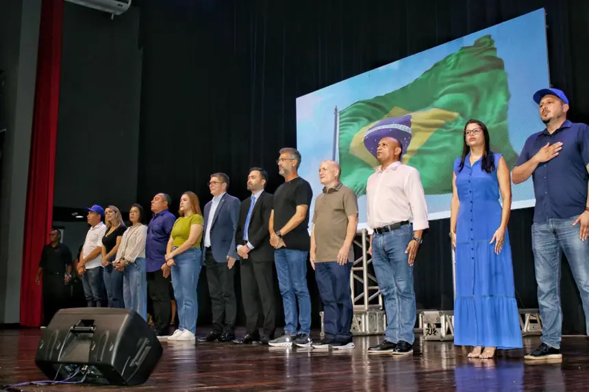  <div class='credito_fotos'>Foto: Aog Rocha/GEA &nbsp;&nbsp;|&nbsp;&nbsp; <a href='/midias/2026/originais/20260417103422-GF00017083-F00221417.webp' download><i class='fa-solid fa-download'></i> Download</a></div>