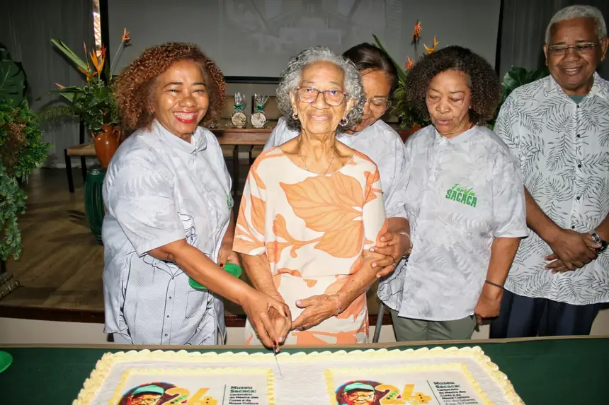  <div class='credito_fotos'>Foto:  &nbsp;&nbsp;|&nbsp;&nbsp; <a href='/midias/2026/originais/20260420102811-GF00017088-F00221547.webp' download><i class='fa-solid fa-download'></i> Download</a></div>