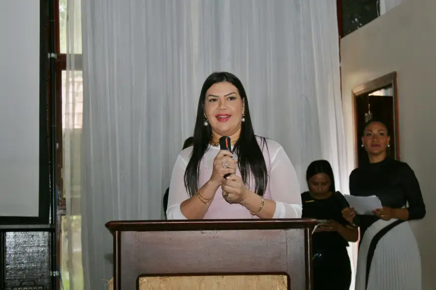  <div class='credito_fotos'>Foto:  &nbsp;&nbsp;|&nbsp;&nbsp; <a href='/midias/2026/originais/20260420102817-GF00017088-F00221556.webp' download><i class='fa-solid fa-download'></i> Download</a></div>