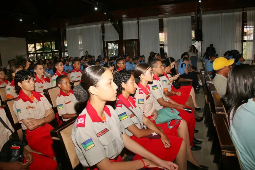  <div class='credito_fotos'>Foto:  &nbsp;&nbsp;|&nbsp;&nbsp; <a href='/midias/2026/originais/20260420102828-GF00017088-F00221570.webp' download><i class='fa-solid fa-download'></i> Download</a></div>