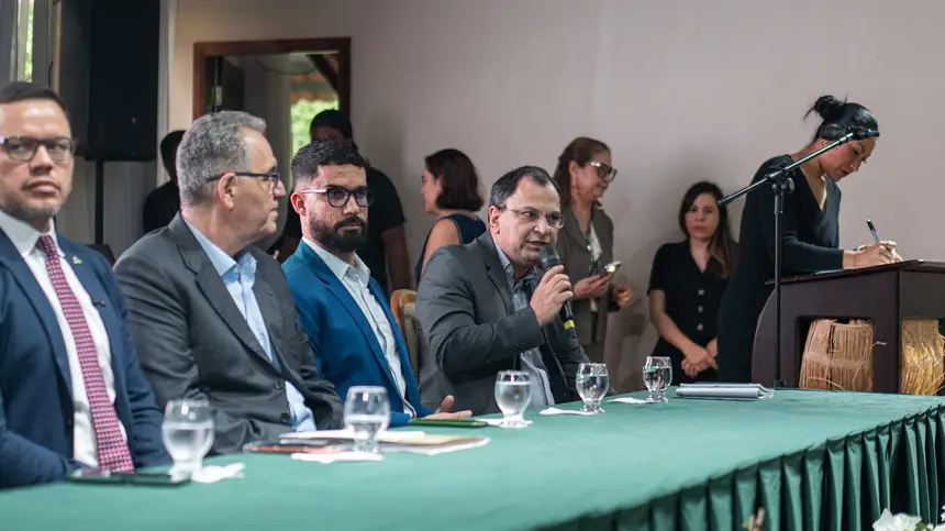  <div class='credito_fotos'>Foto: Arthur Alves / SECOM GEA &nbsp;&nbsp;|&nbsp;&nbsp; <a href='/midias/2026/originais/20260423135940-GF00017096-F00221768.webp' download><i class='fa-solid fa-download'></i> Download</a></div>