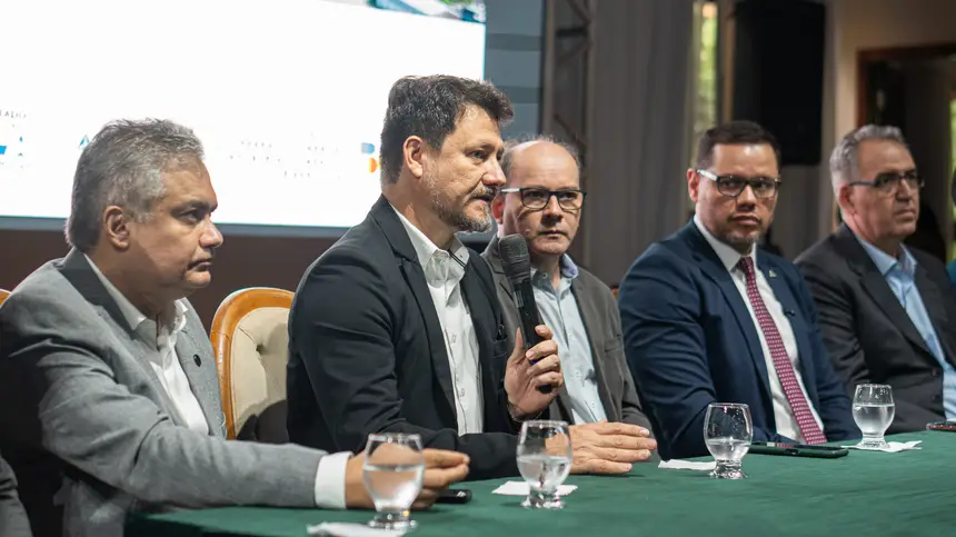  <div class='credito_fotos'>Foto: Arthur Alves / SECOM GEA &nbsp;&nbsp;|&nbsp;&nbsp; <a href='/midias/2026/originais/20260423135949-GF00017096-F00221778.webp' download><i class='fa-solid fa-download'></i> Download</a></div>