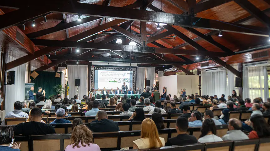  <div class='credito_fotos'>Foto: Arthur Alves / SECOM GEA &nbsp;&nbsp;|&nbsp;&nbsp; <a href='/midias/2026/originais/20260423135952-GF00017096-F00221782.webp' download><i class='fa-solid fa-download'></i> Download</a></div>