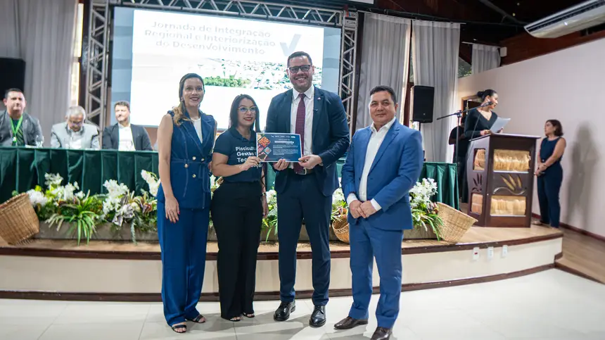  <div class='credito_fotos'>Foto: Arthur Alves / SECOM GEA &nbsp;&nbsp;|&nbsp;&nbsp; <a href='/midias/2026/originais/20260423135956-GF00017096-F00221786.webp' download><i class='fa-solid fa-download'></i> Download</a></div>