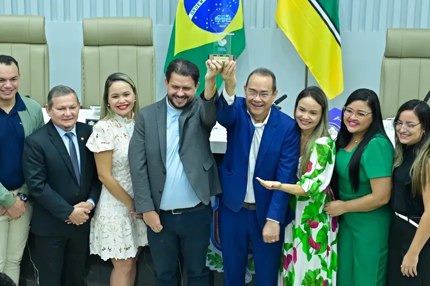 Homenagem reforça que os avanços na saúde pública são resultado de um trabalho coletivo