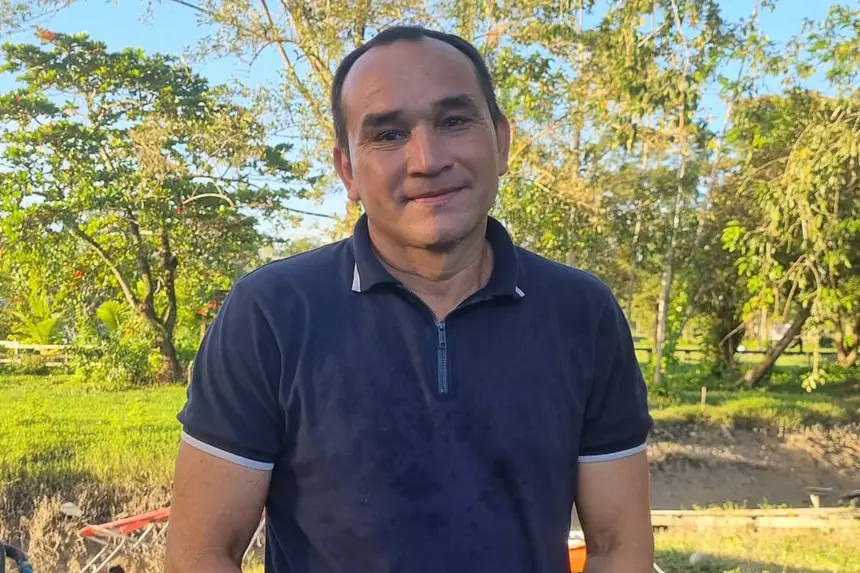 professor Marcos Cordeiro dos Santos, educador na comunidade de Arraiol