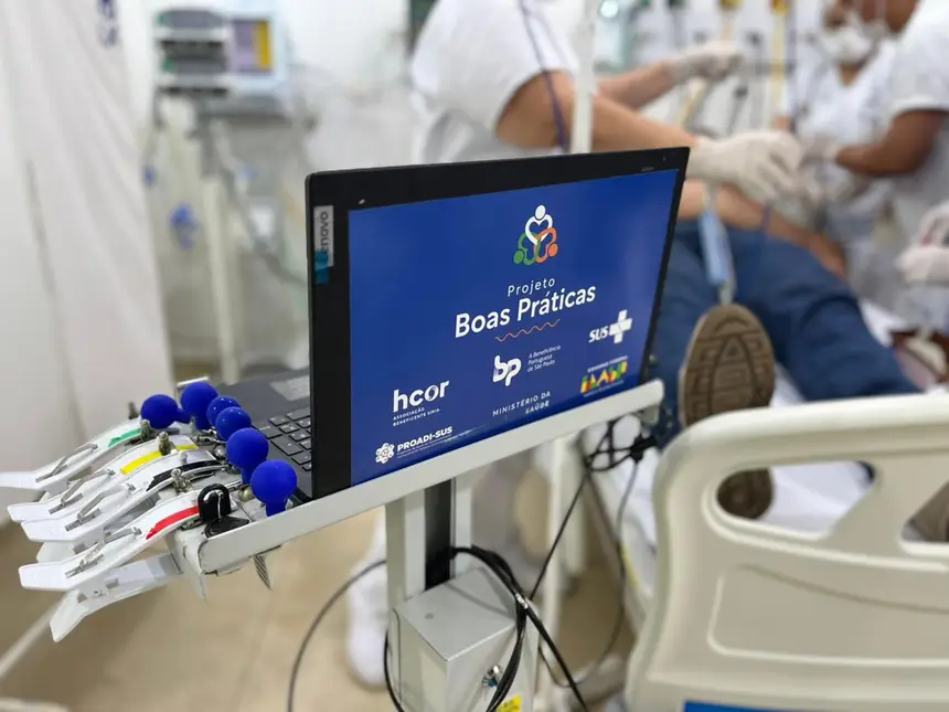 Simulação em paciente na Sala Vermelha