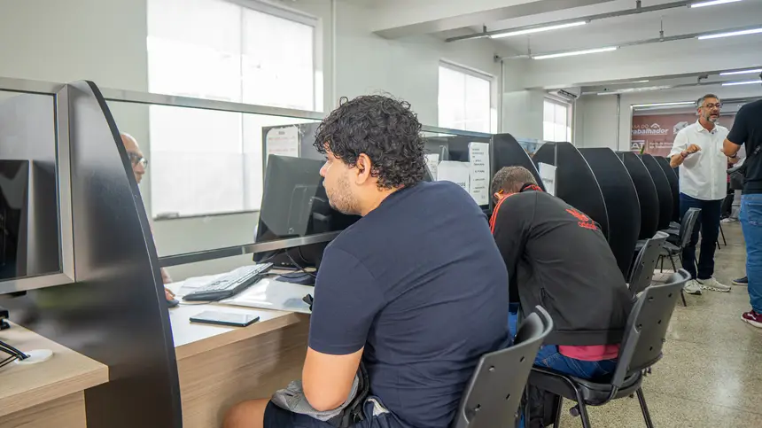Programação do Dia do Trabalhador reuniu atendimento e oportunidades de emprego em Macapá