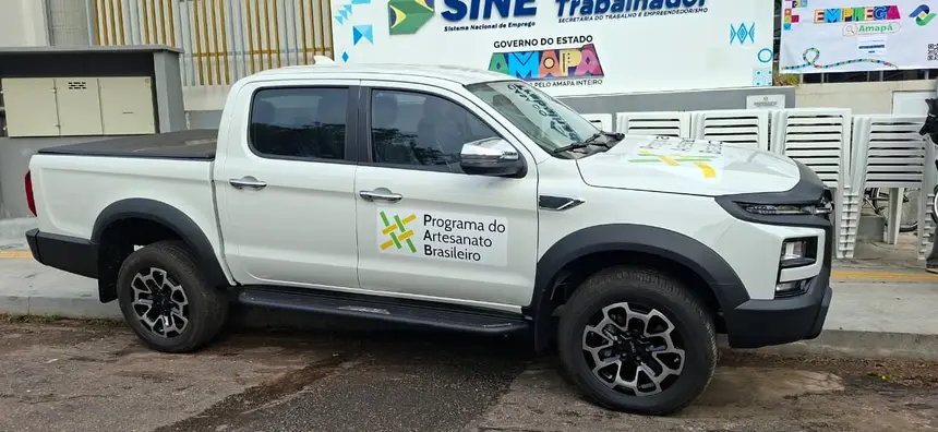 Veículo entregue pelo Governo do Estado para uso nas ações e políticas do artesanato amapaense