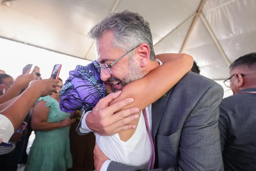  <div class='credito_fotos'>Foto: Ruan Alves / GEA &nbsp;&nbsp;|&nbsp;&nbsp; <a href='/midias/2026/originais/20260504132635-GF00017123-F00222557.webp' download><i class='fa-solid fa-download'></i> Download</a></div>