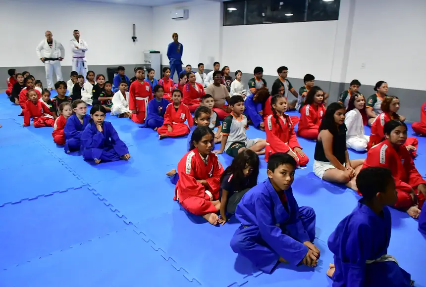  <div class='credito_fotos'>Foto: Max Renê/GEA &nbsp;&nbsp;|&nbsp;&nbsp; <a href='/midias/2026/originais/20260508090115-GF00017130-F00222721.webp' download><i class='fa-solid fa-download'></i> Download</a></div>