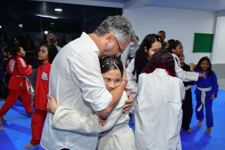  <div class='credito_fotos'>Foto: Max Renê/GEA &nbsp;&nbsp;|&nbsp;&nbsp; <a href='/midias/2026/originais/20260508090124-GF00017130-F00222725.webp' download><i class='fa-solid fa-download'></i> Download</a></div>