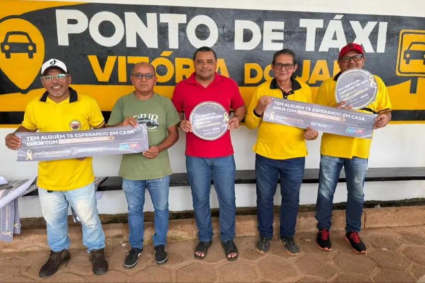 Mototaxistas de Laranjal do Jari participaram da mobilização educativa do Detran-AP em apoio ao Maio Amarelo, fortalecendo a conscientização por um trânsito mais seguro para todos