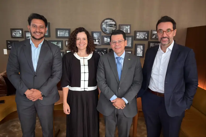 Foto: José Duarte/WHF. Na oportunidade, o representante amapaense reuniu com empresários e autoridades políticas