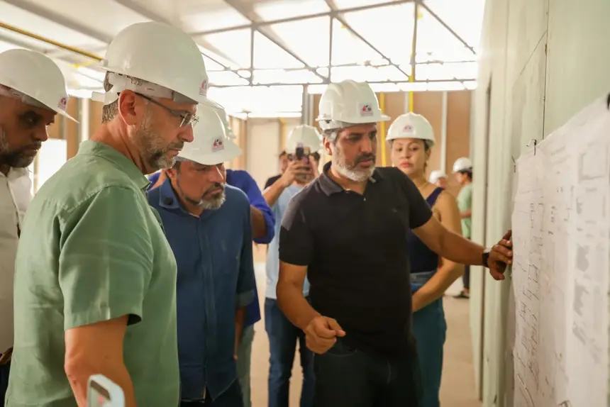 Vistoria técnica acompanha o avanço das obras da nova unidade de saúde da Zona Oeste