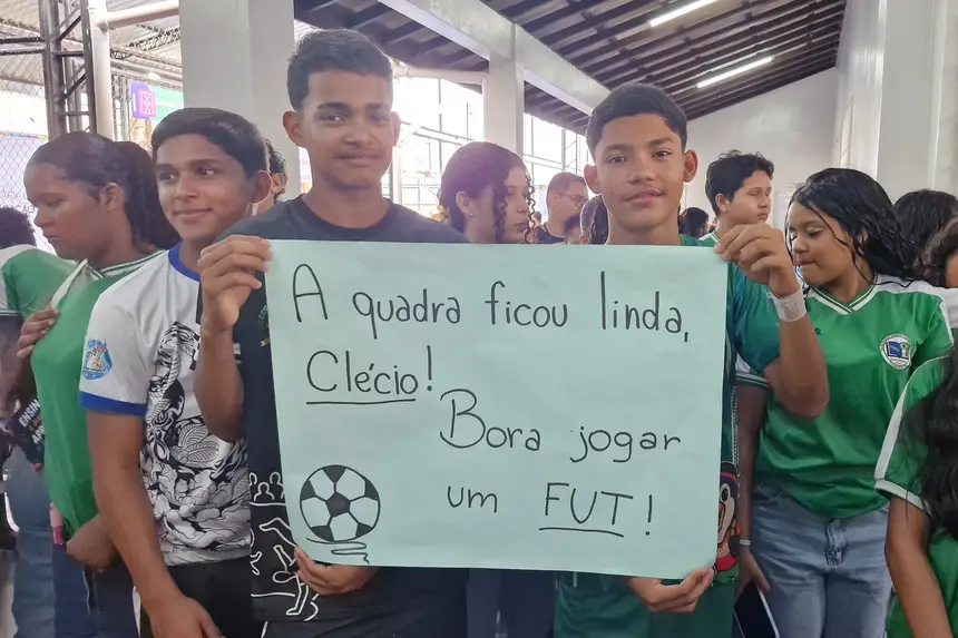 Comunidade escolar compareceu para ver de perto a reforma da Escola