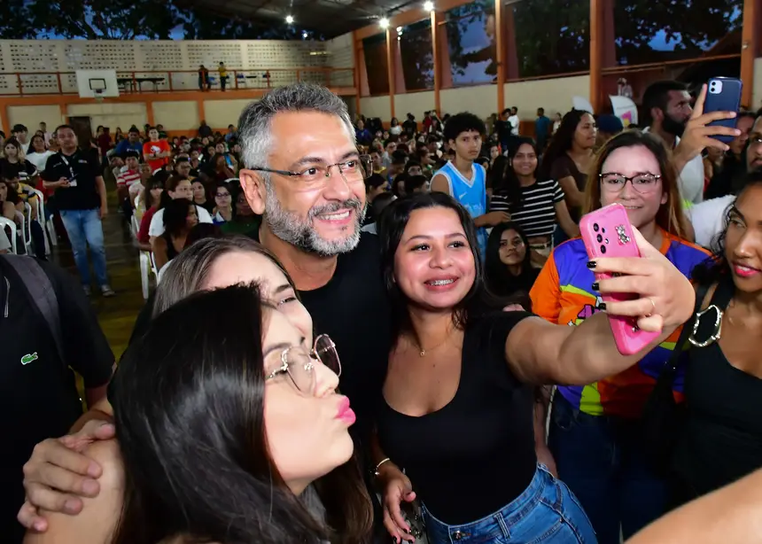  <div class='credito_fotos'>Foto: Max Renê/GEA &nbsp;&nbsp;|&nbsp;&nbsp; <a href='/midias/2026/originais/20260527112514-GF00017164-F00223502.webp' download><i class='fa-solid fa-download'></i> Download</a></div>