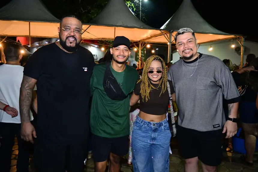Catatau, Lucas Pombo, Sil e Alan Medeiros celebraram a inauguração do Parque da Residência, destacando a união dos artistas da música amapaense.
