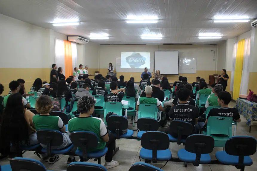 Agora, sobe para 33 o número de escolas-polo da Central do Enem