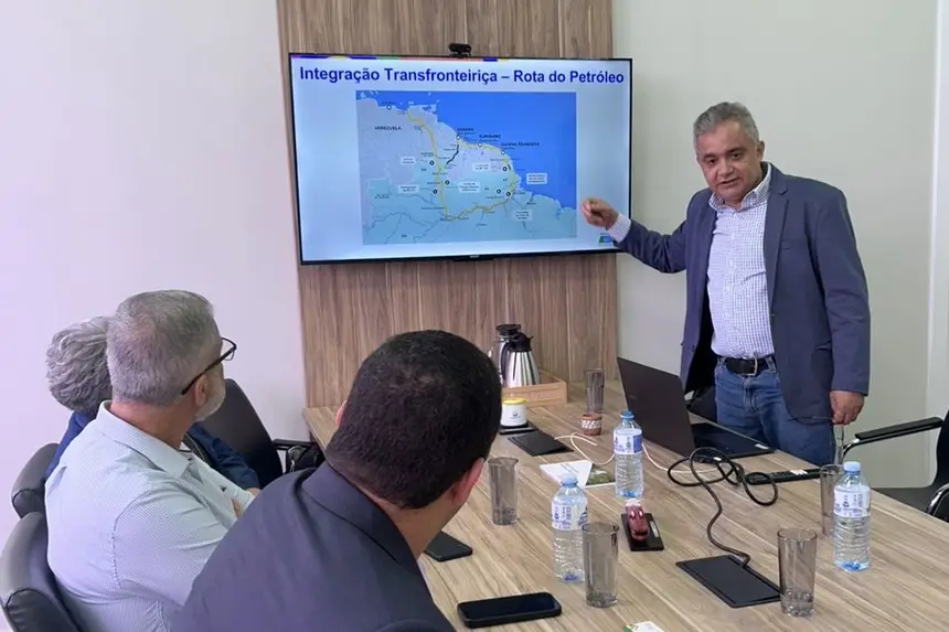 Foto: Alice Ferreira/Agência Amapá O diretor de Atração de Investimentos da Agência Amapá, Antônio Batista, apresentou as potencialidades do estado aos investidores.