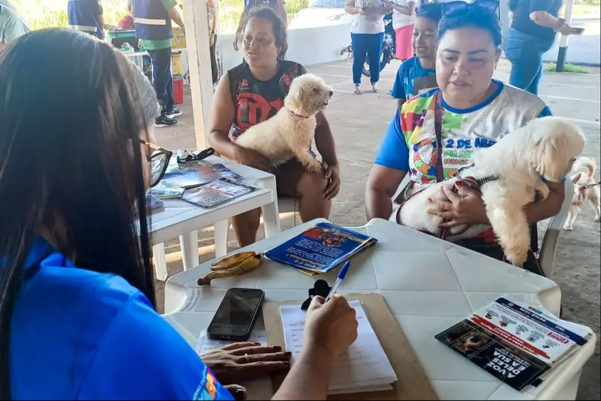 Cadastro para o Censo Animal está sendo feito na atividade. 