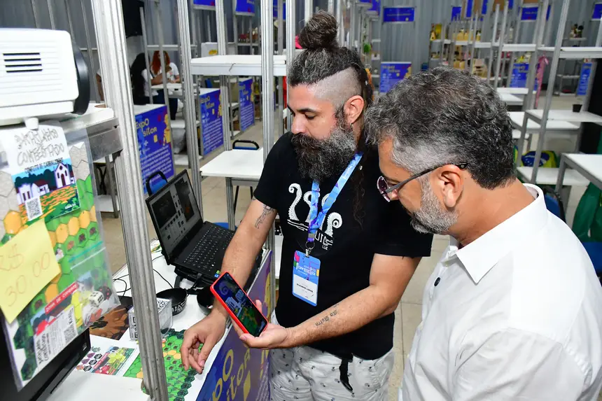 Foto: Max Renê/GEA Kuia Lab apresenta tecnologia que mistura ambiente virtual e real