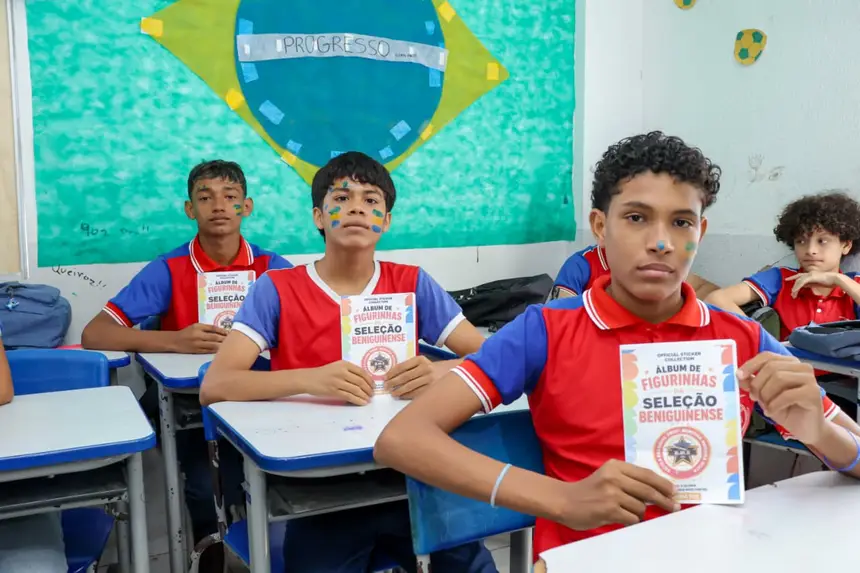 Foto: Evandro Vilhena/Seed O projeto distribuiu gratuitamente álbuns personalizados com fotografias dos próprios estudantes, professores e servidores da escola