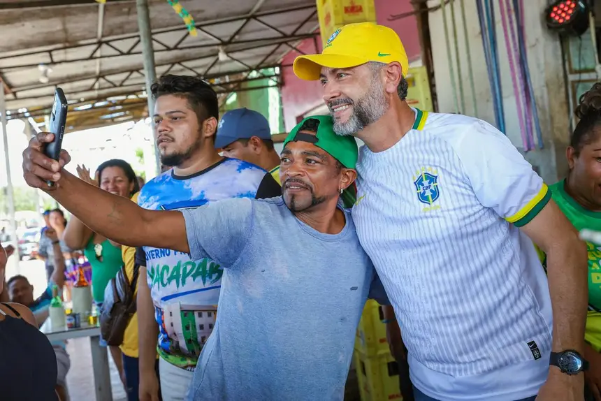 Foto: Ruan Alves/GEA Moradores acompanham as melhorias executadas no residencial, que incluem pavimentação, pintura e novos equipamentos públicos