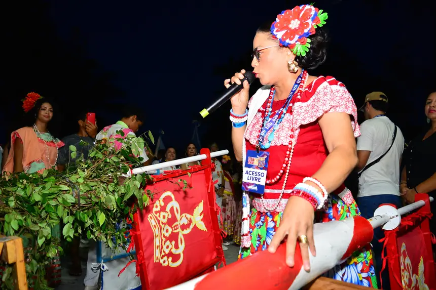 A voz dos festeiros mantém viva uma tradição centenária que une fé, cultura e resistência no Amapá.