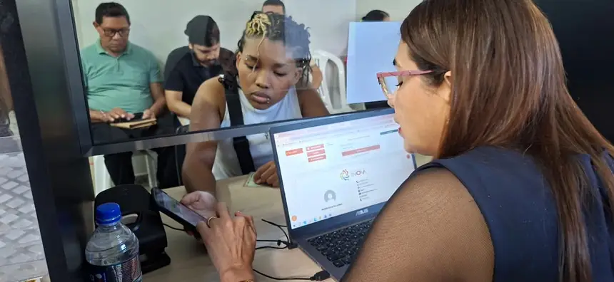Mutirão disponibilizou mais de 100 vagas de emprego, cadastro para estágio, aprendiz e cursos profissionalizantes