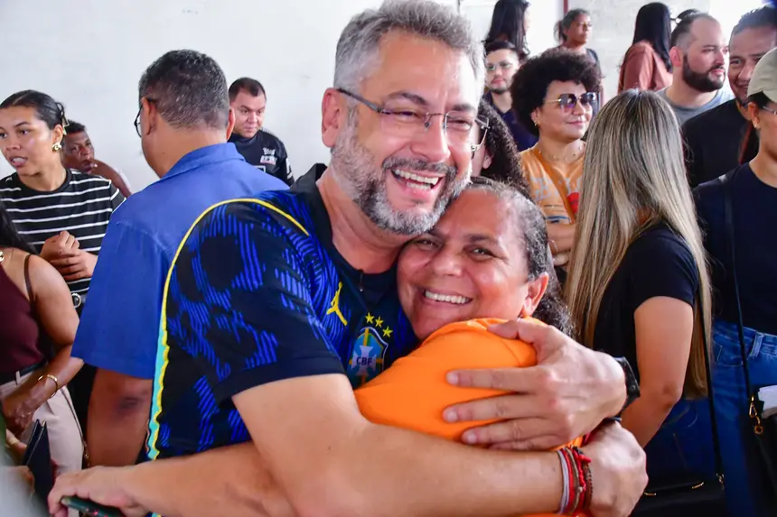  <div class='credito_fotos'>Foto: Max Renê/GEA &nbsp;&nbsp;|&nbsp;&nbsp; <a href='/midias/2026/originais/20260622095014-GF00017209-F00224756.webp' download><i class='fa-solid fa-download'></i> Download</a></div>