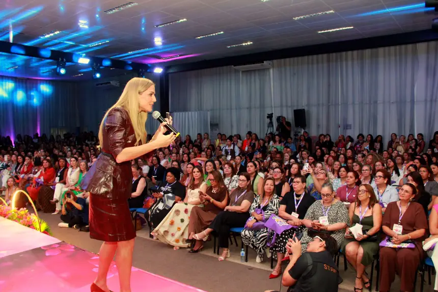 A atriz compartilhou trajetória e experiências