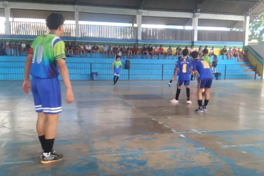 As disputas envolveram as modalidades de futsal, handebol e voleibol, nos naipes masculino e feminino