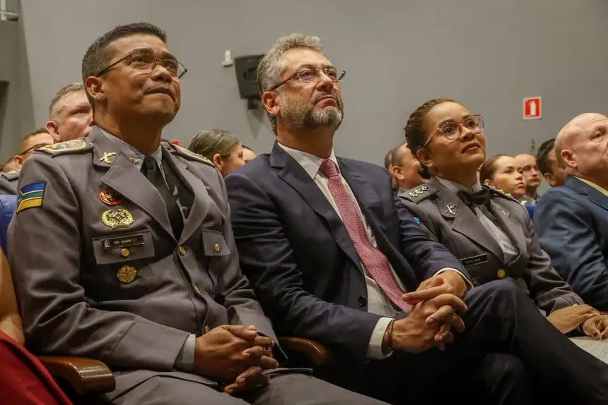  <div class='credito_fotos'>Foto: Ruan Alves / GEA &nbsp;&nbsp;|&nbsp;&nbsp; <a href='/midias/2026/originais/20260625133441-GF00017226-F00225372.webp' download><i class='fa-solid fa-download'></i> Download</a></div>
