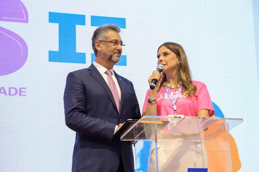 Governador do Amapá, Clécio Luís e primeira-dama, Priscilla Flores