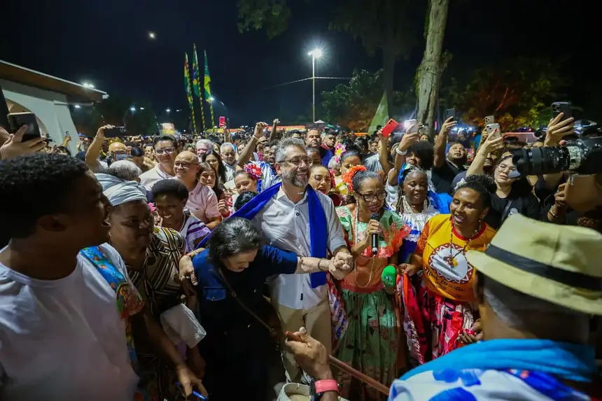 Governador Clécio Luís na abertura do Parque Residência, em Macapá
