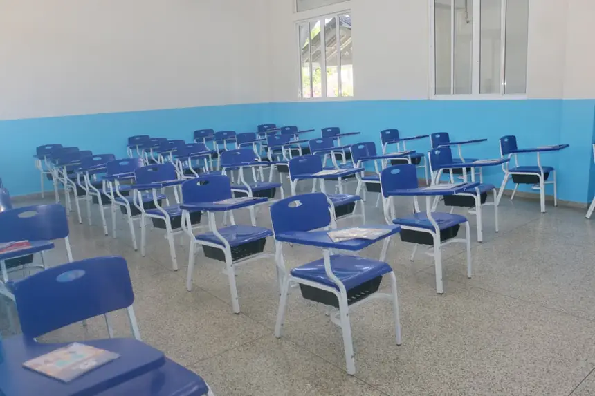 As salas de aulas totalmente reconstruídas
