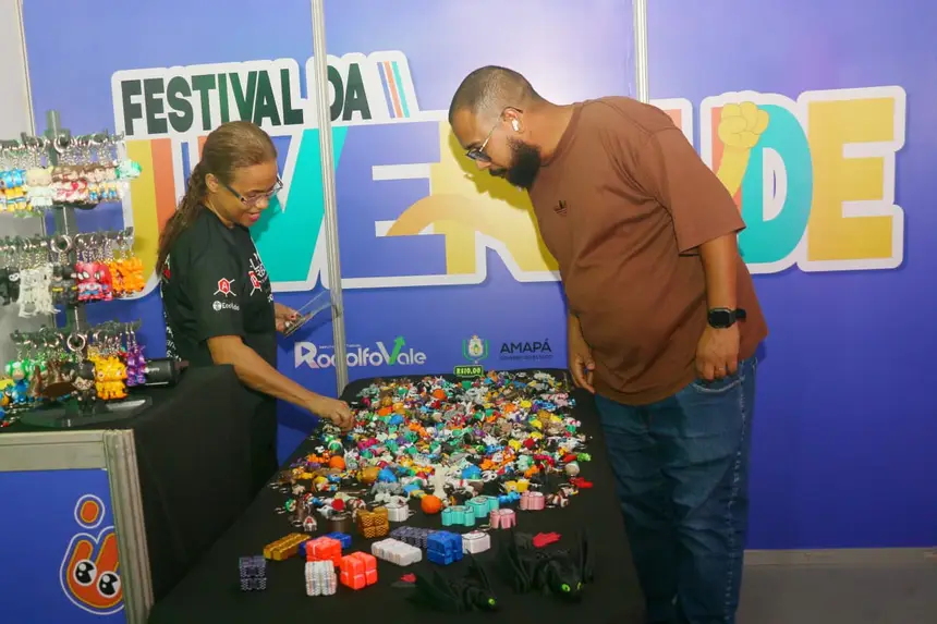 As miniaturas são um atrativo aos adultos
