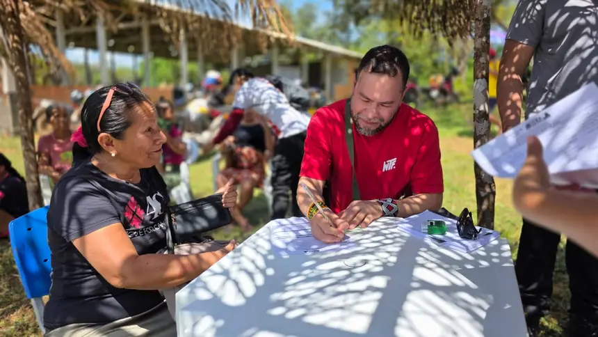Além do suporte aos atletas, a equipe também realizou atendimentos clínicos para participantes que apresentavam sintomas de gripe, febre e outras intercorrências de saúde durante o evento