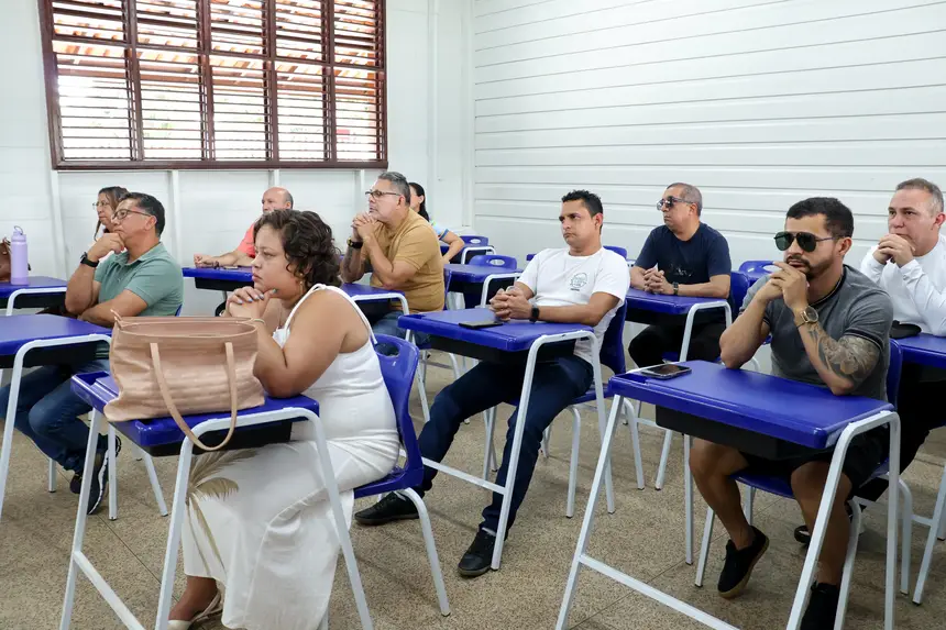 Os professores da escola foram ouvidos