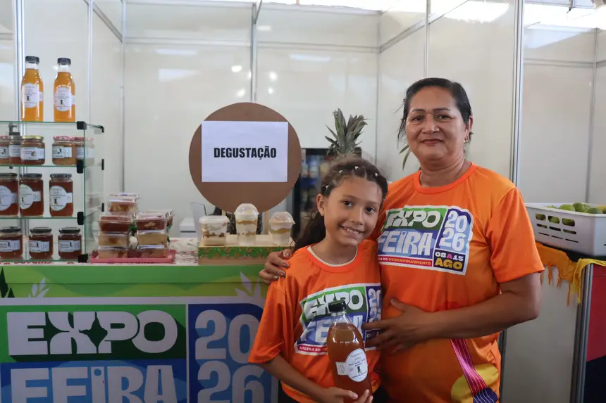 empreendedora Jeusângela Nascimento, e sua filha Maria Alice.