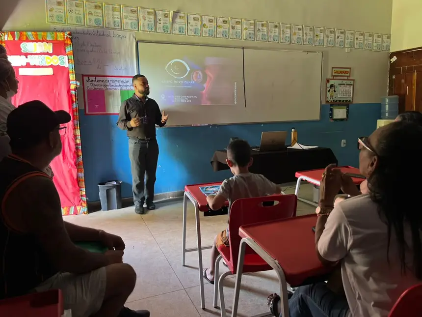 Comunidade participa de palestra sobre cuidados com a saúde ocular