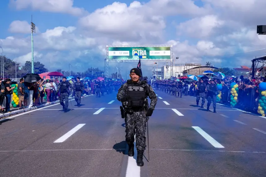 Coronel Wilkson Santana à frente do pelotão do Batalhão de Operações Especiais