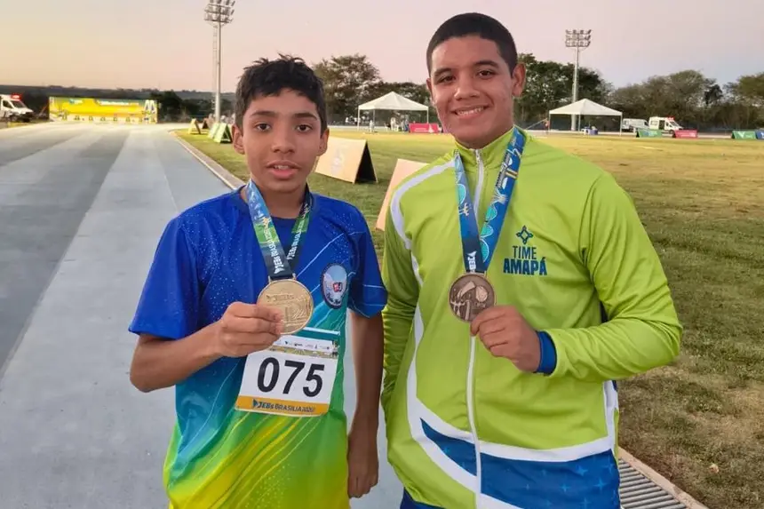 Estudantes-atletas Gustavo Belfort e Romulo Cesar conquistaram medalhas no atletismo